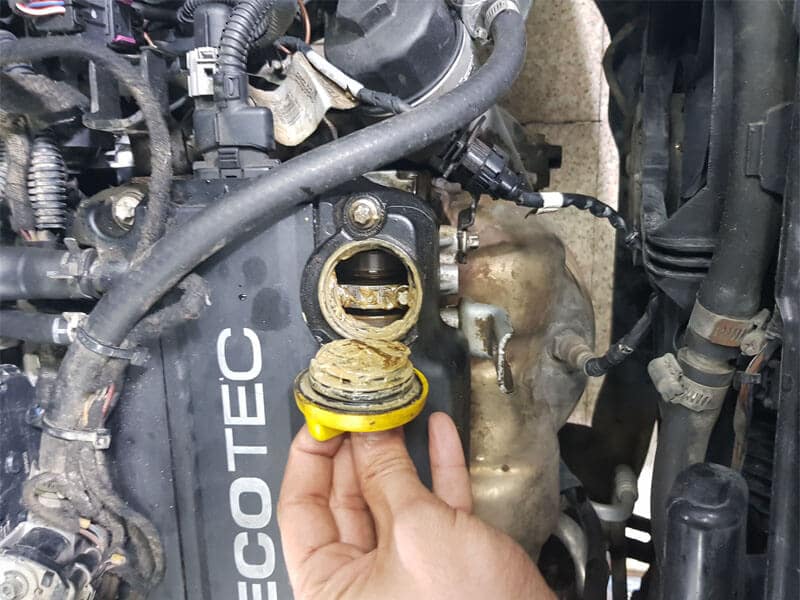 Motor Yağına Su Karışması-Motor Suyuna Yağ Karışması 1 Motor Yağına Su Karışması